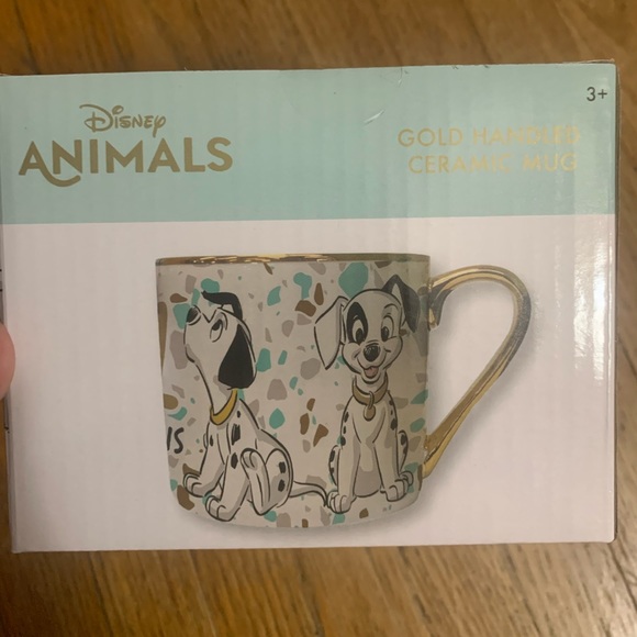 UNOPENED Gold Handle + Trim Mug - Disney Animals- Marie - Dumbo - 101 Dalmatians - Picture 6 of 15